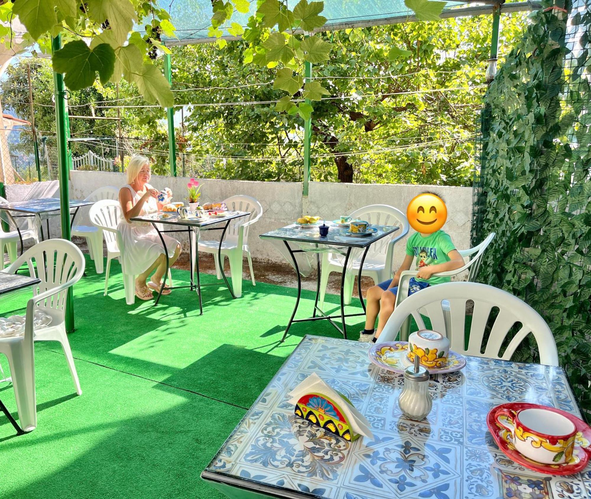 Il Borgo Di Iaconti Hotel Vietri Luaran gambar